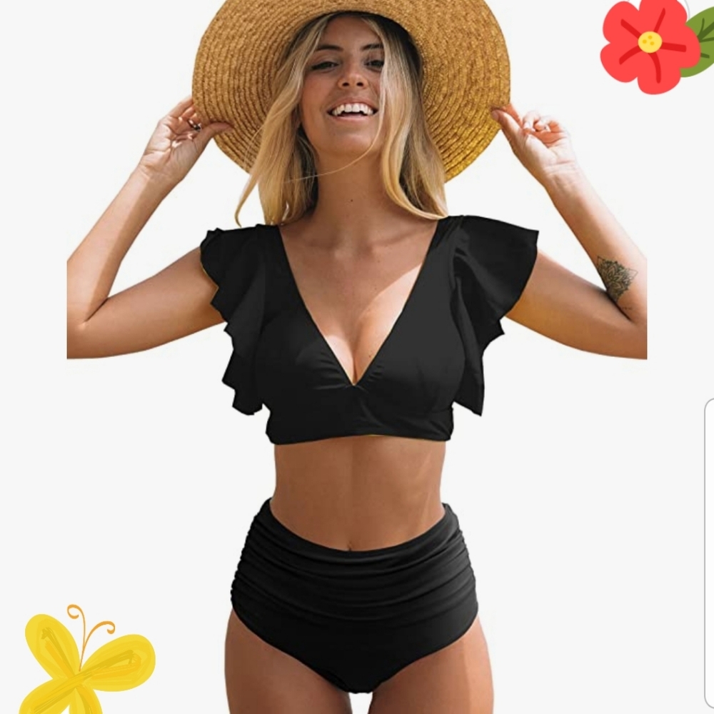 Like new 3 piece set ruffle sleeve top & 2 bottoms.